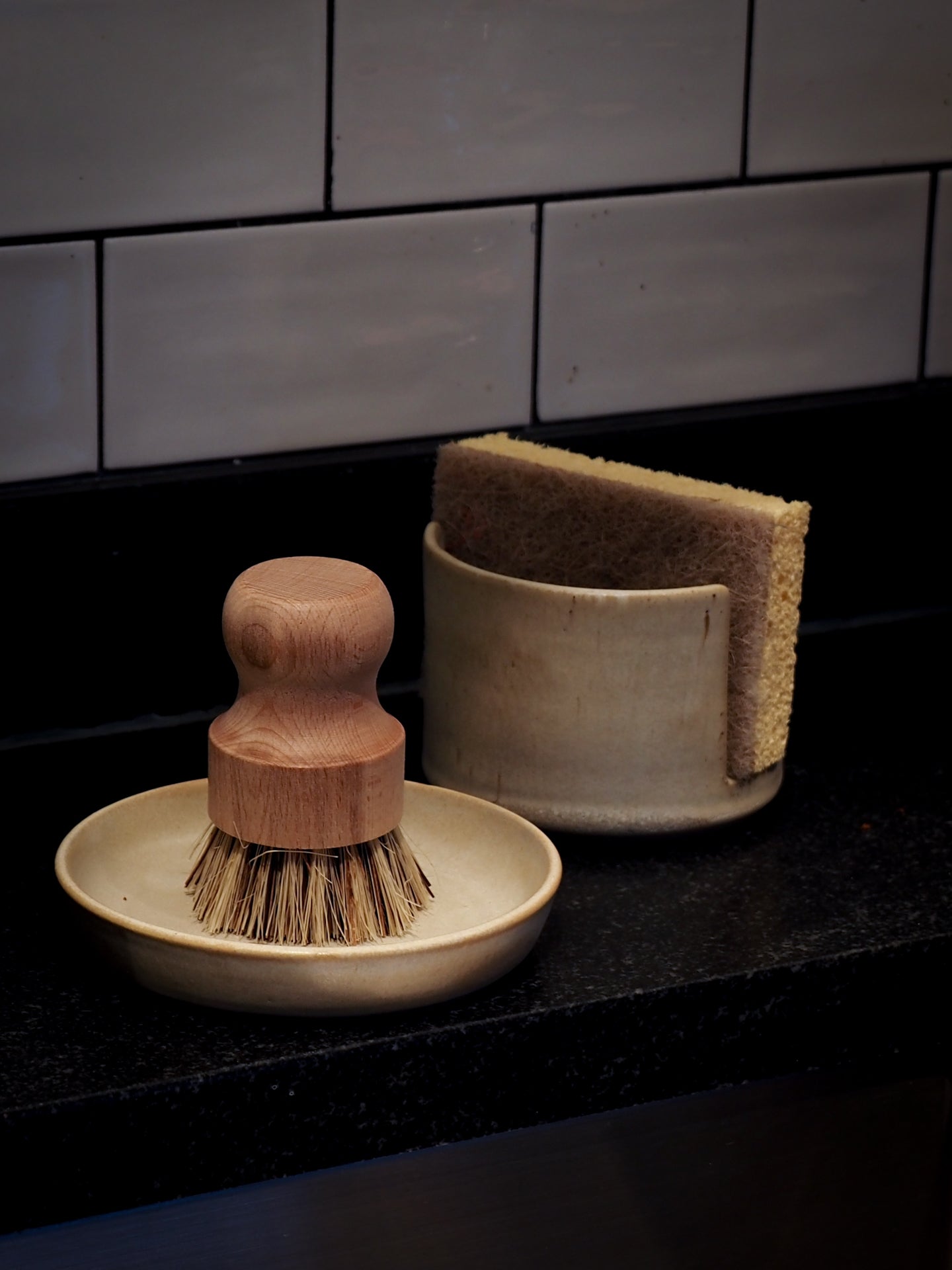 KITCHEN SPONGE HOLDER